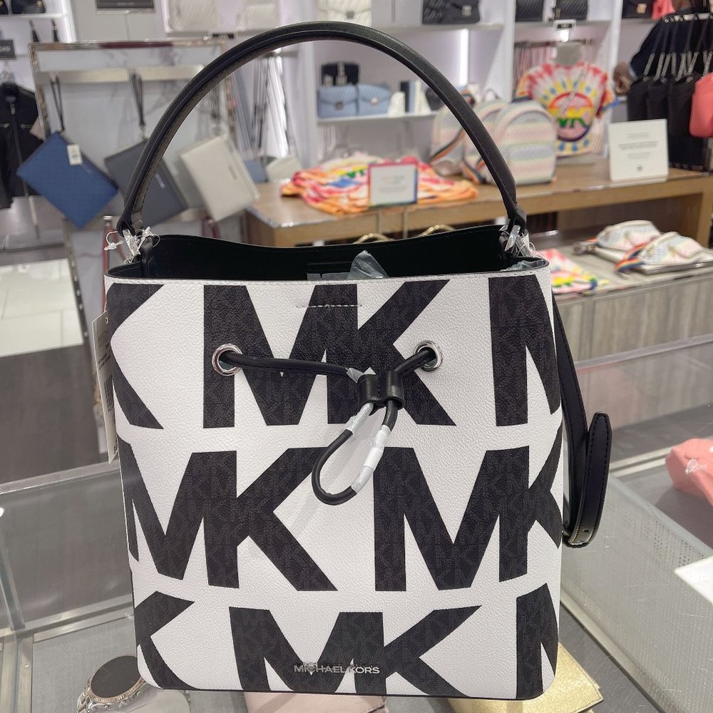 MK SURI LG BACKPACK SHOULDER White Multi
